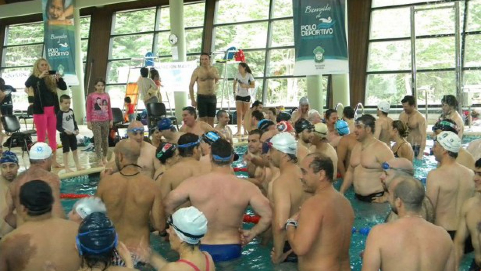 135 nadadores competirán 8 horas en El Calafate